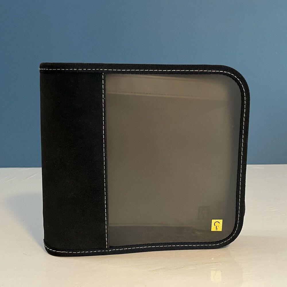 Vtg Case Logic 30 CD/DVD Storage Binder Zippered Case Holder Media